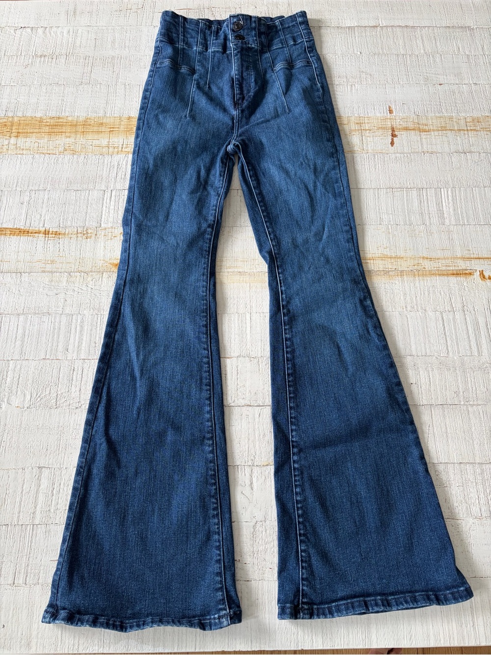 Free People We the Free Jayde Flare Jeans size 28 High Waisted 33” Inseam